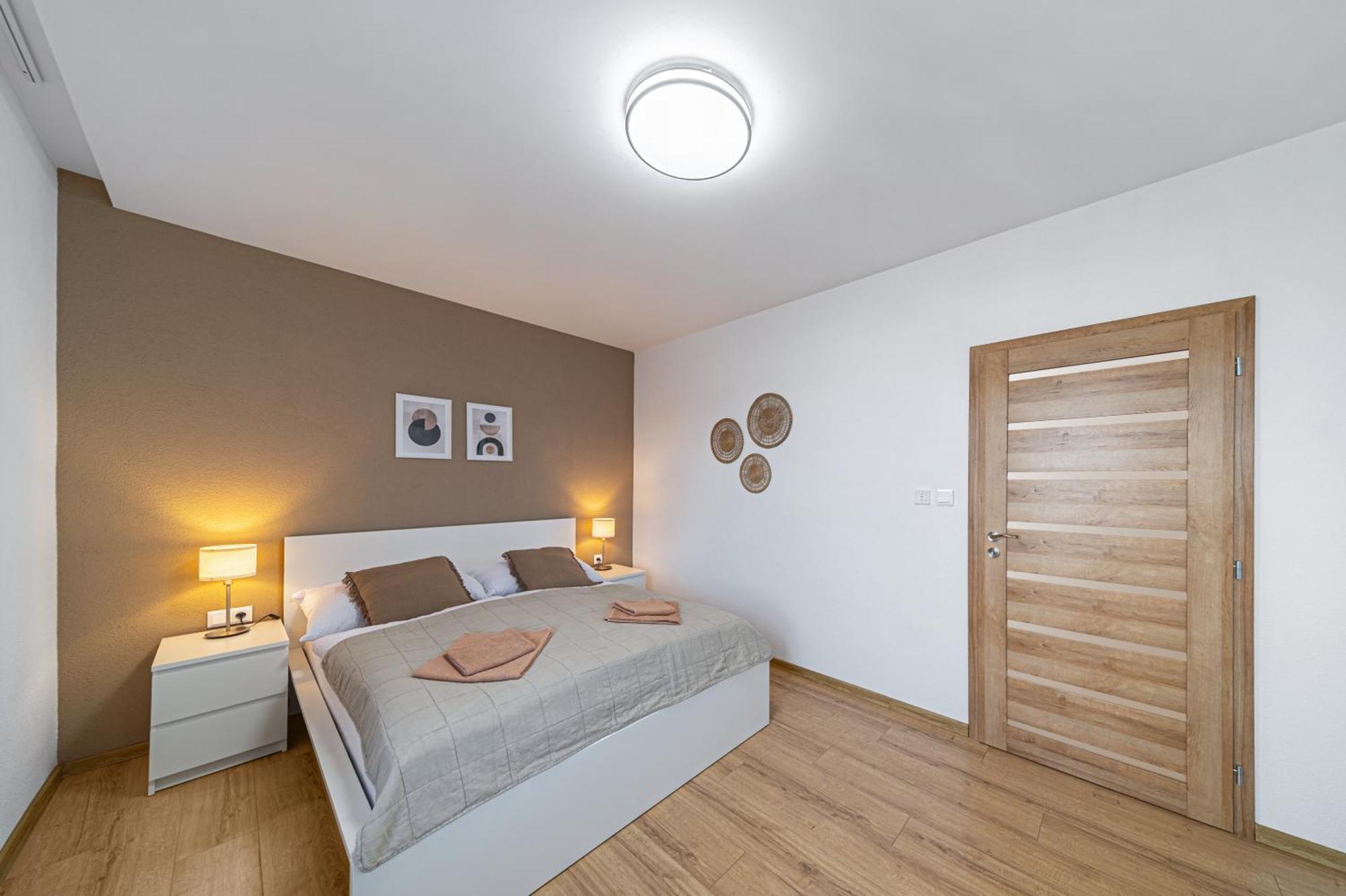 Tower Apartments Orchid & Amber Spišská Nová Ves Esterno foto